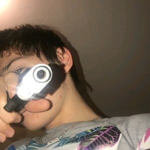 Meet your Posher, Ray